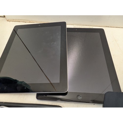 1518 - A selection. Of 10 tablets including apple iPad, Samsung and kindle