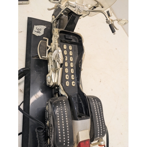 1095 - A Harley Davidson themed telephone