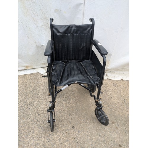 39 - A Drive collapsible wheelchair