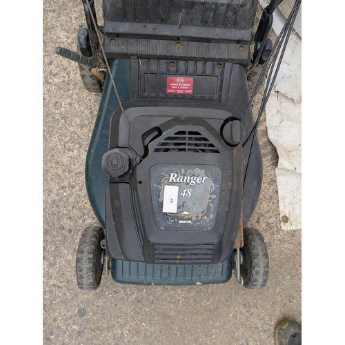 66 - A Briggs and Stratton Ranger 48 petrol Lawn mower - Mountfield bag