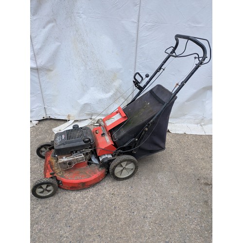 60 - An Ariens 21 self propelled petrol lawn mower with a Briggs and Stratton Quantum Edge 6.5 engine