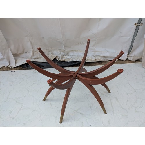 454 - An oriental brass tray table with stand