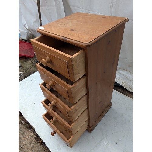 402 - A pine 5 drawer chest of drawers