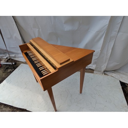 411 - A German Ammer Carl Hirsch Munchen miniature piano