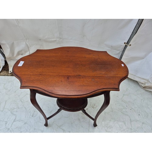 458 - An antique mahogany occasional table with underlying shelf - needs light tlc