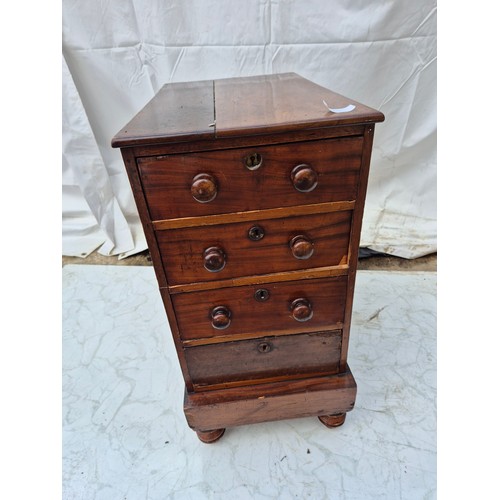 456 - An antique mahogany 3 drawer unit