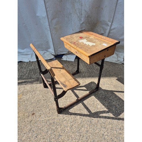 473 - A vintage school desk with folding chair