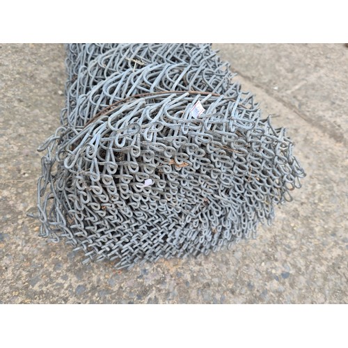 38 - A roll of galvanized fence