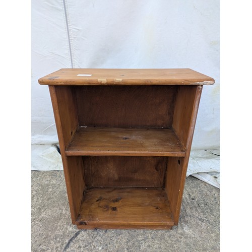 628 - A pine two tier bookcase