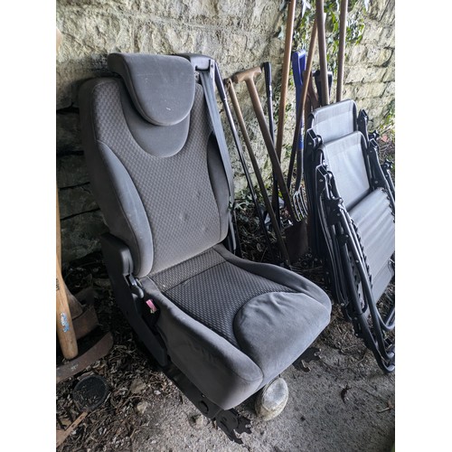 651 - A Peugeot expert rear seat