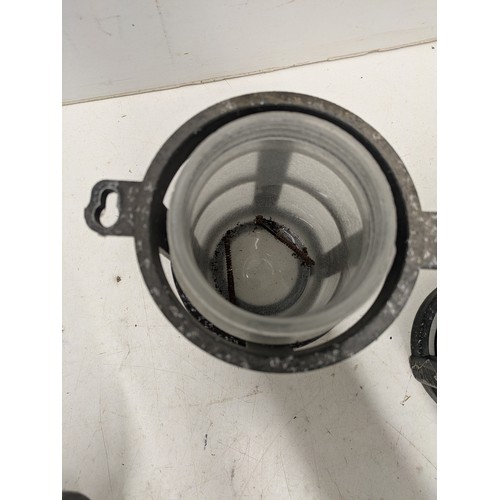 144 - A set of 3 outdoor lanterns