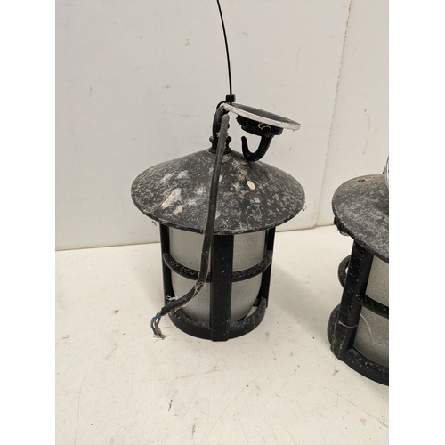 144 - A set of 3 outdoor lanterns