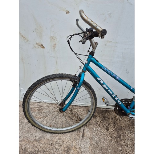 17 - An Apollo Kimera ladies push bike