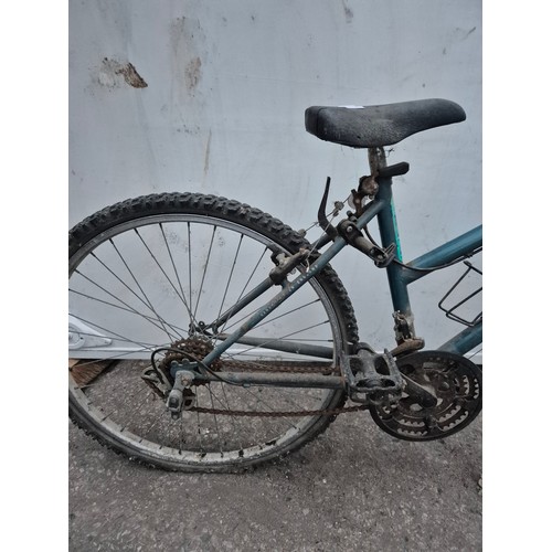 22 - A sovereign Eagle search ladies bike