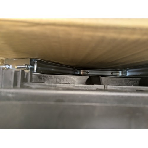 305 - An easy life rolling garden cart - unused