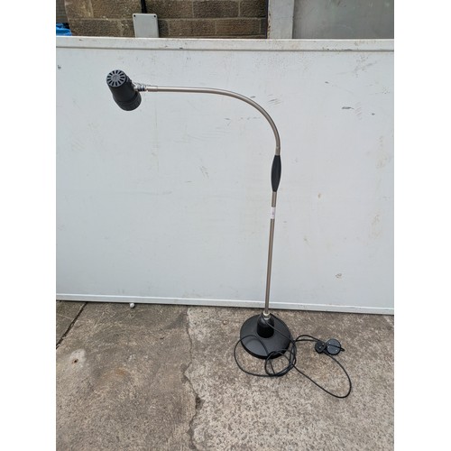 651 - A serious readers floor standing adjustable reading light