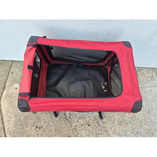 207 - A dog life collapsible dog kennel