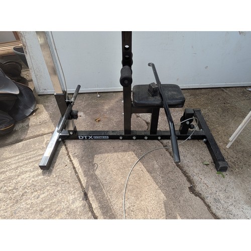 365 - A lateral pulldown workout machine