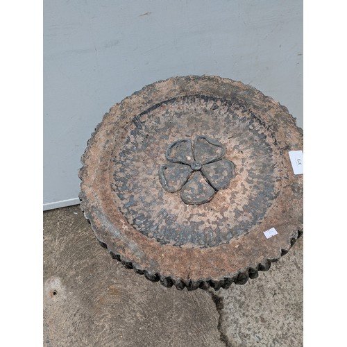 373 - A concrete bird bath