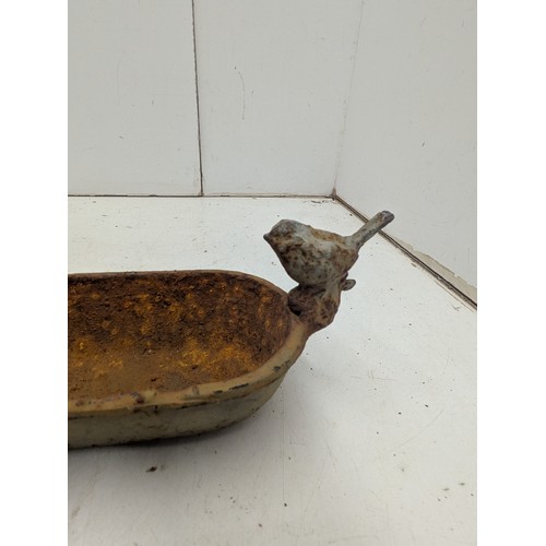 396 - A small vintage cast iron bird bath