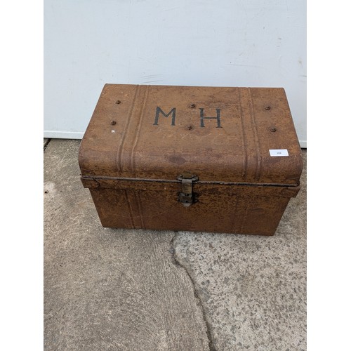Lot 25        