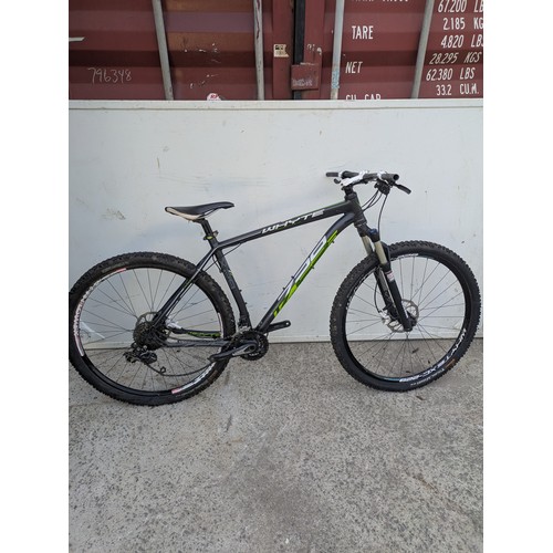 Lot 52        