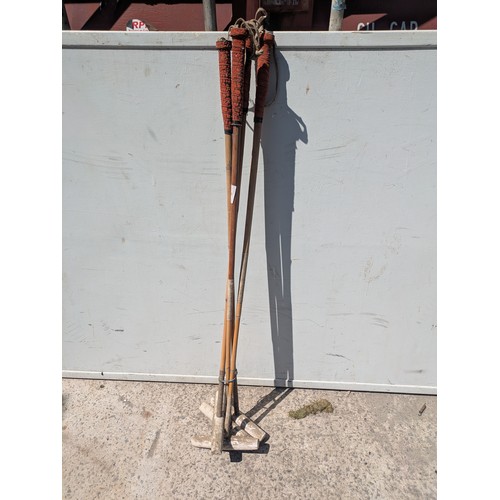 Lot 32        
