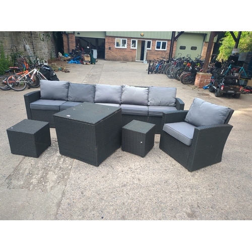 Lot 3         