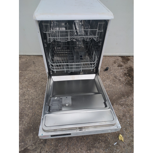 608 - A Beko DSFN 1530 W under counter dishwasher - working