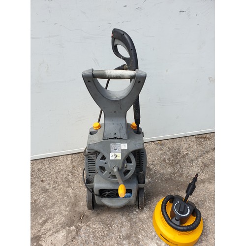 296 - A Hoxelock pressure washer - working
