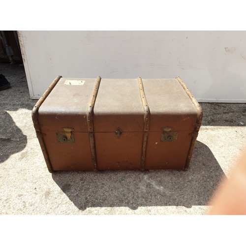 Lot 600       