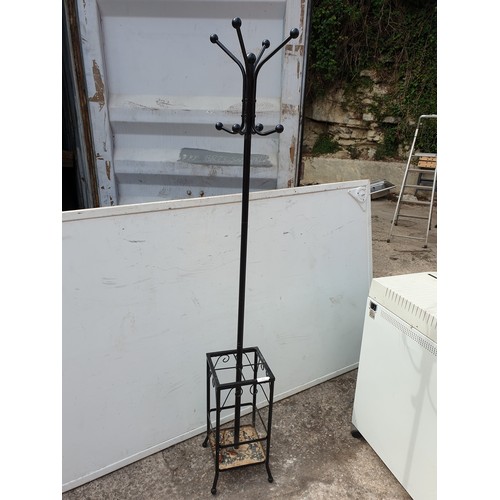 280 - A metal hat and umbrella stand
