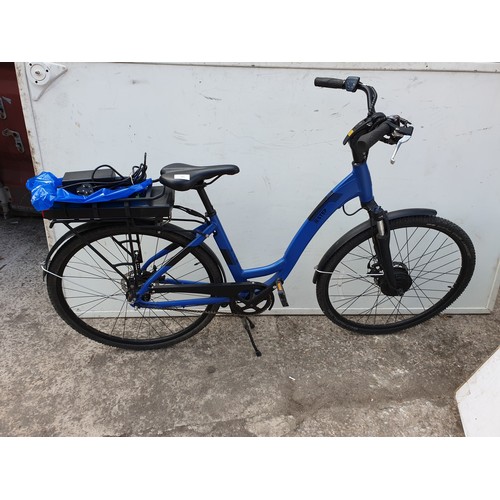283 - An EZE Step NX E-bike - working with charger
