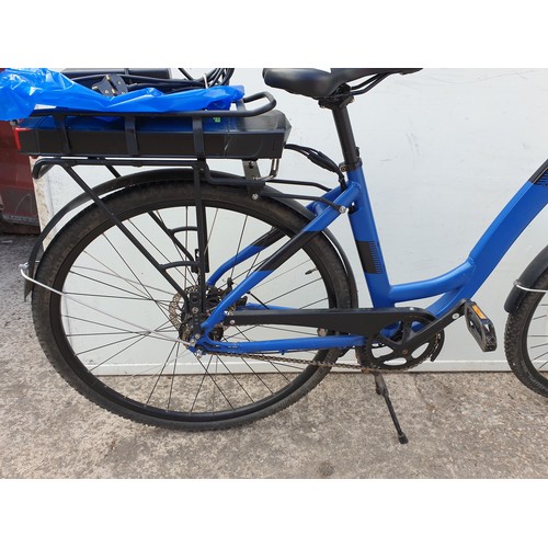 283 - An EZE Step NX E-bike - working with charger