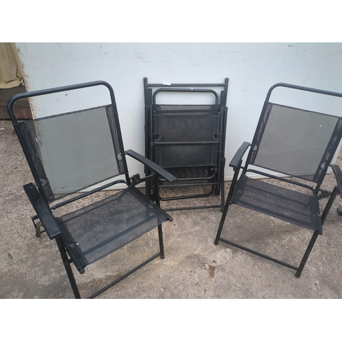 256 - A set of 4 collapsible outdoor chairs