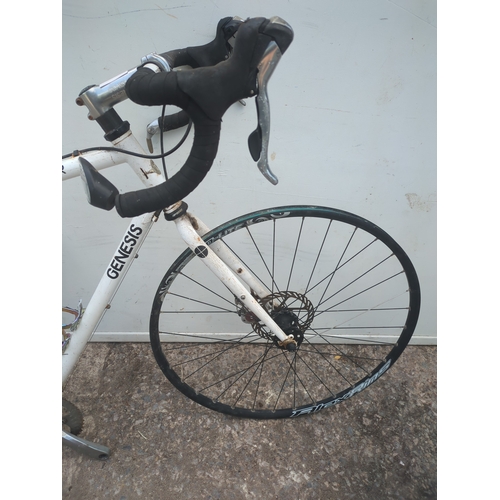 258 - A Genesis Croix de fer road bike
