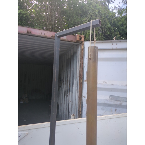 267 - A metal object