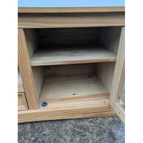 472 - A pine tv unit