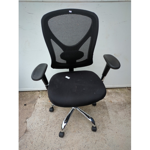 473 - A vintage ercol style dining chair