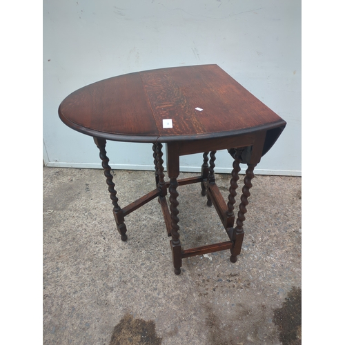 477 - A vintage 3 drawer bedside table