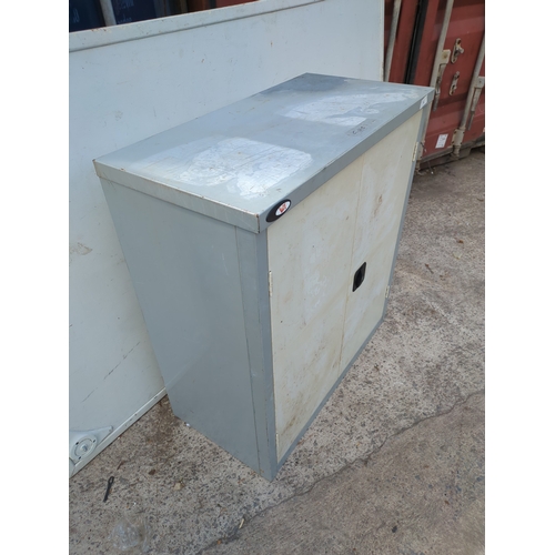 38 - A Probe metal storage unit