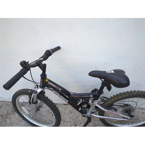 13 - An Apollo fs20 full suspension children's mountain bike