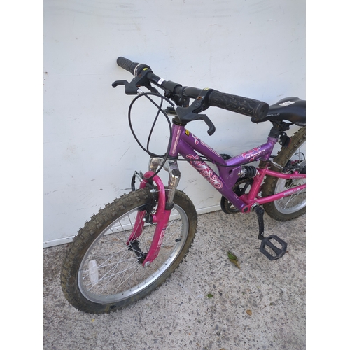 14 - An Apollo fs20 full suspension girls mountain bike