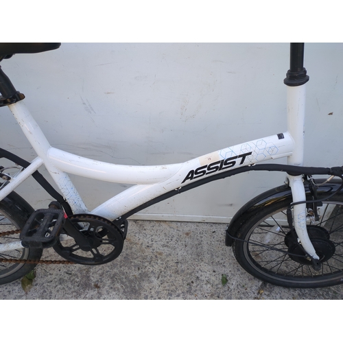 15 - An assist electric bike with charger - no battery