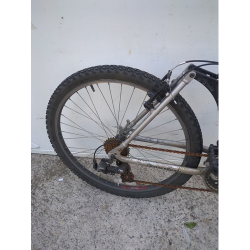 17 - A Diamondback S10 full suspension mountain bike