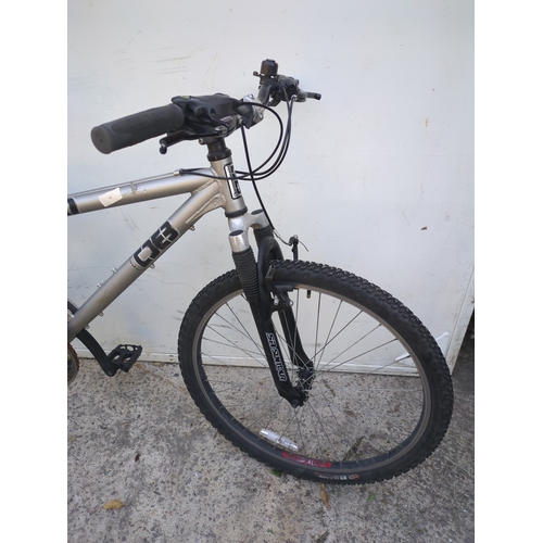 17 - A Diamondback S10 full suspension mountain bike
