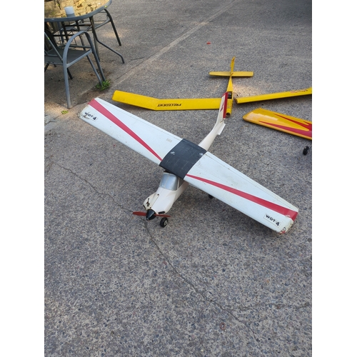 211 - Assorted RC Model Airplanes