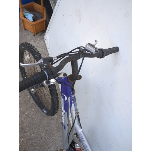 233 - Sabre Disc Demon Mountain Bike
