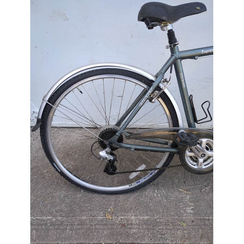 234 - Giant Expression LX Bicycle