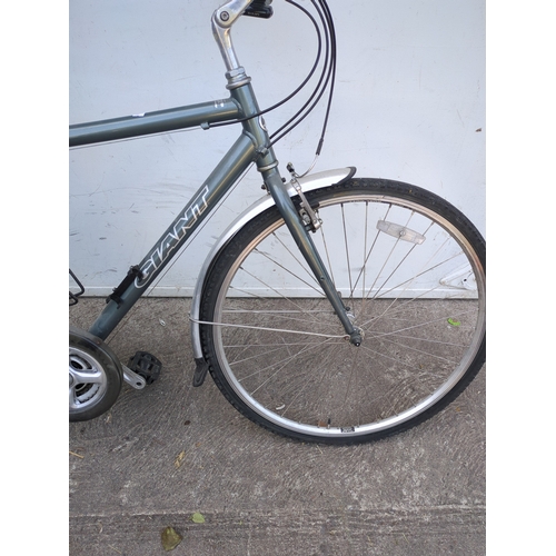 234 - Giant Expression LX Bicycle
